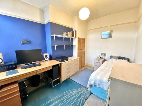 Bedroom 2 (Double)