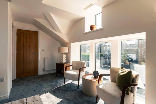4 bed Town House for sale Image 10