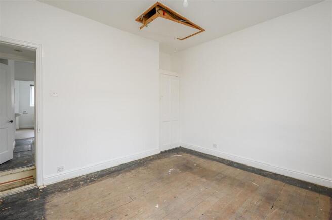 2 bed Terraced for sale Image 8