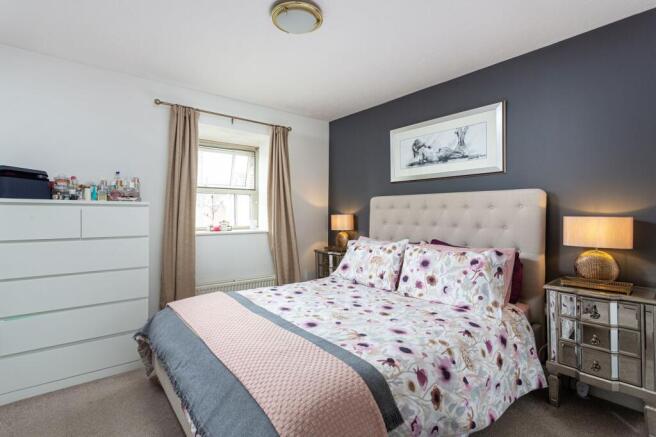3 bed Semi-Detached for sale Image 9