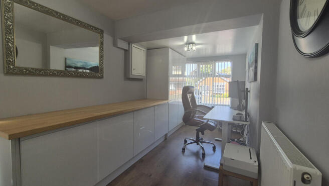Study/Bedroom 5