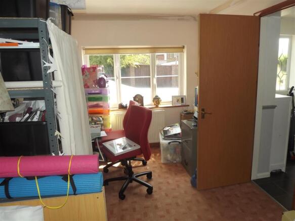 GAMES/HOBBY ROOM