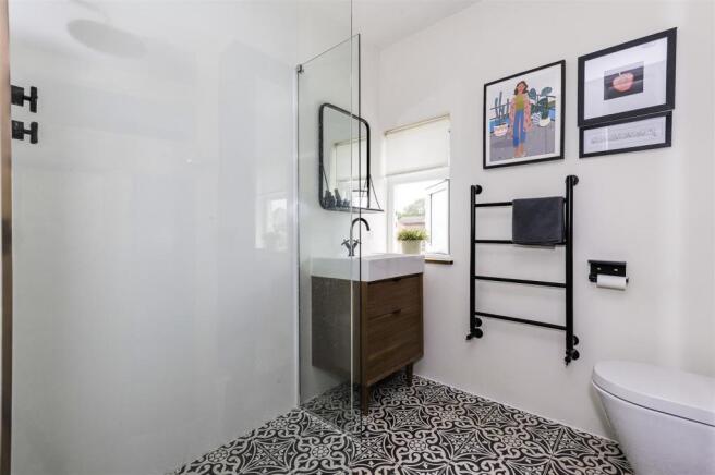 En Suite Shower Room