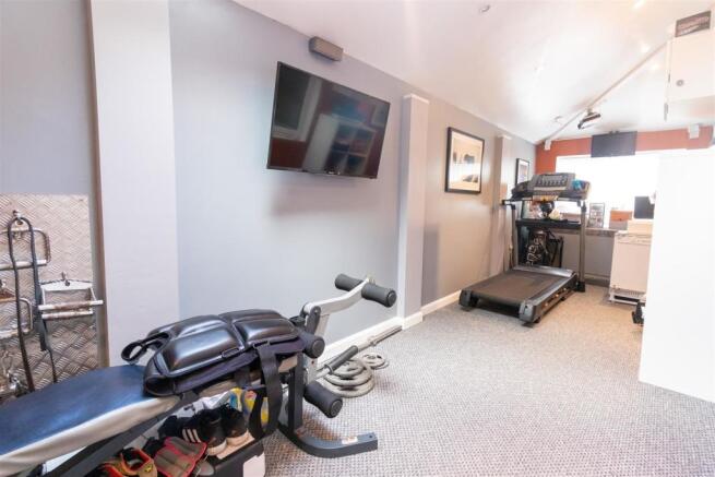 Gym/ Home Office