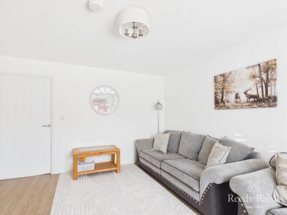3 bed Semi-Detached for sale Image 4