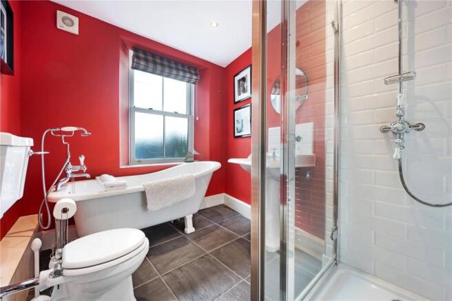 3 bed Detached for sale Image 11