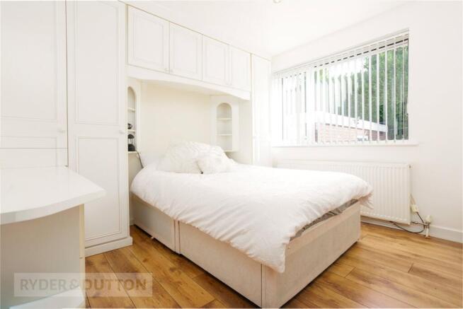 3 bed Semi-Detached for sale Image 10