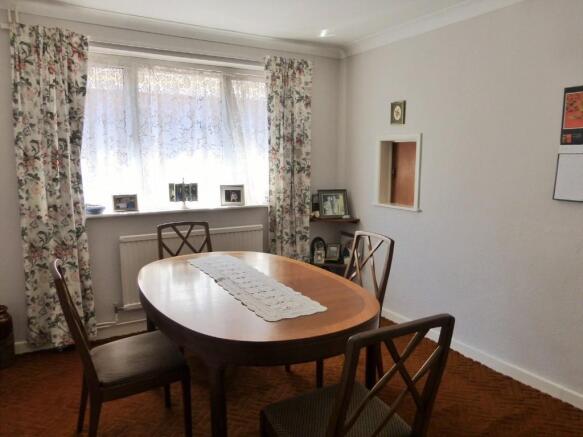Bedroom 3/Dining Room