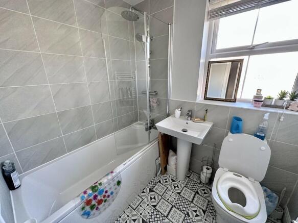 Photo 9