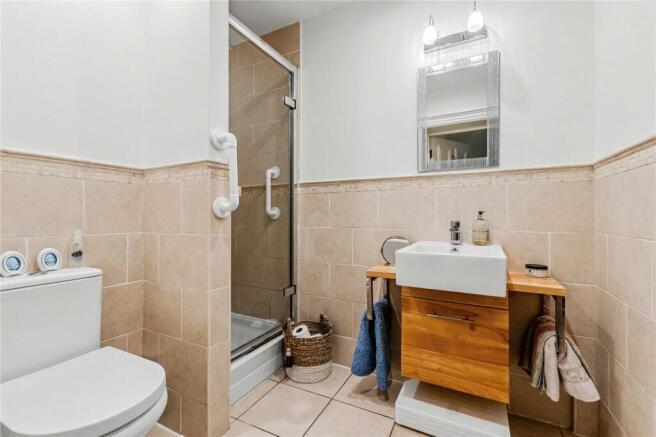 2 bed Apartment for sale Image 9
