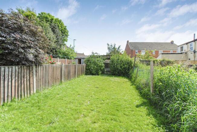 2 bed Terraced to rent Image 8