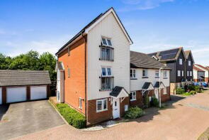5, Fraser Way, Folkestone CT18 7SJ
