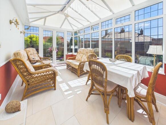 2 bed Semi-Detached Bungalow for sale Image 7
