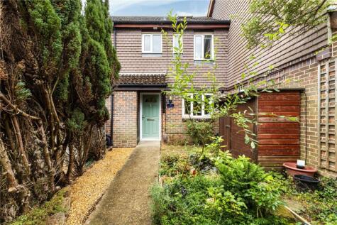 Barnard Court, Woking, Surrey, GU21