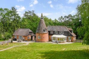 Capel Oast, Capel Road, Ashford TN26 2EH