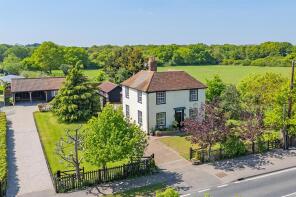 2, Noak Hill Road, Great Burstead, Billericay CM12 9UG