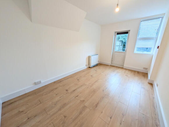 Lounge / Bedroom