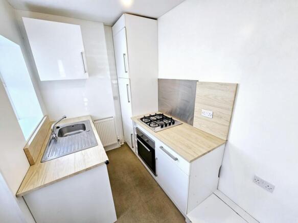 2 bed Terraced for sale Image 5