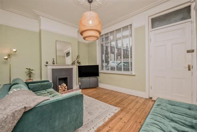 Living Room:
