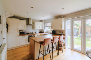 114, Wheatfield Drive, Bristol BS32 9DD