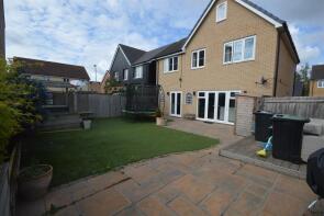 4, Skylark Way, Colchester CO3 8DG