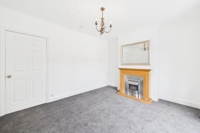 3 bed Terraced to rent Image 6