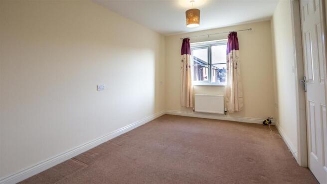 3 bed Town House to rent Image 6