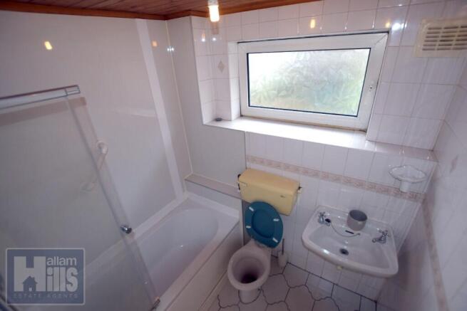 3 bed Terraced to rent Image 10