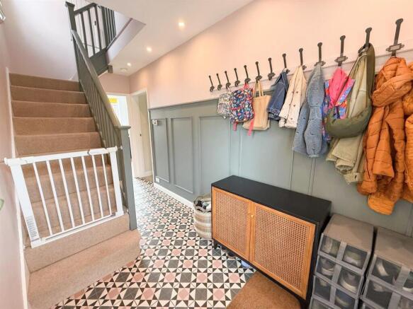 3 bed Semi-Detached for sale Image 12