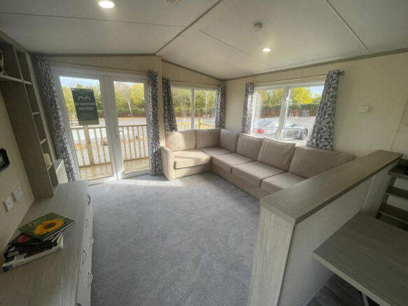 Regal Seascape Lounge At Springfield Retreat