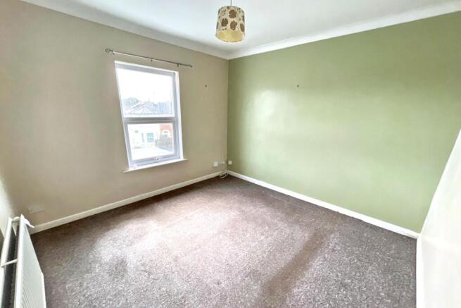 6 Rostrevor Court, 96 Sandown Road, Sandown PO36 9JX