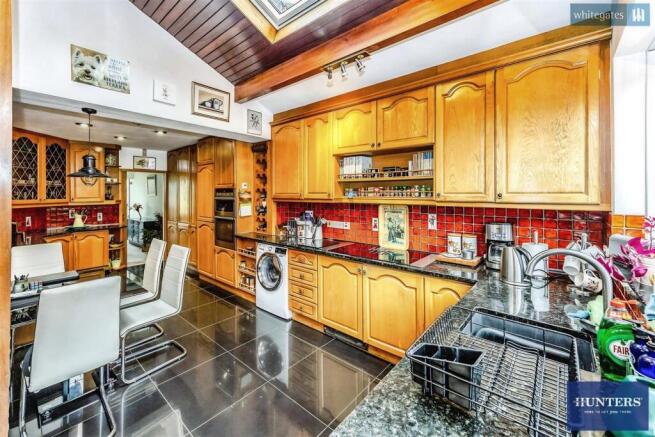 3 bed Detached Bungalow for sale Image 5