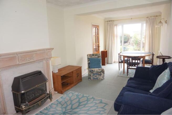 Lounge/Dining Room