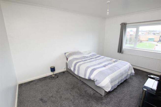 3 bed House for sale Image 8
