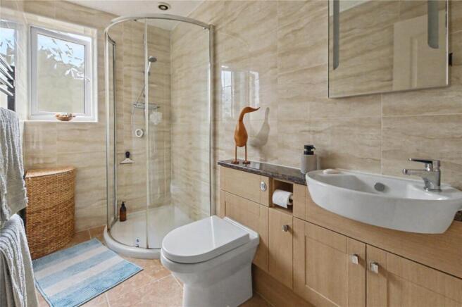 4 bed Detached for sale Image 8