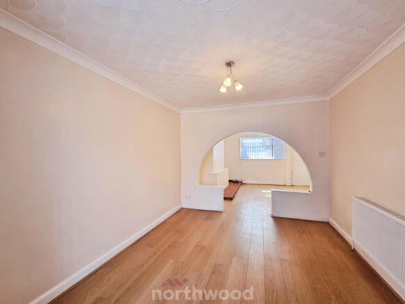 3 bed Terraced to rent Image 10