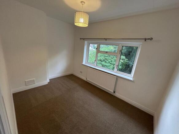 3 bed Semi-Detached to rent Image 7