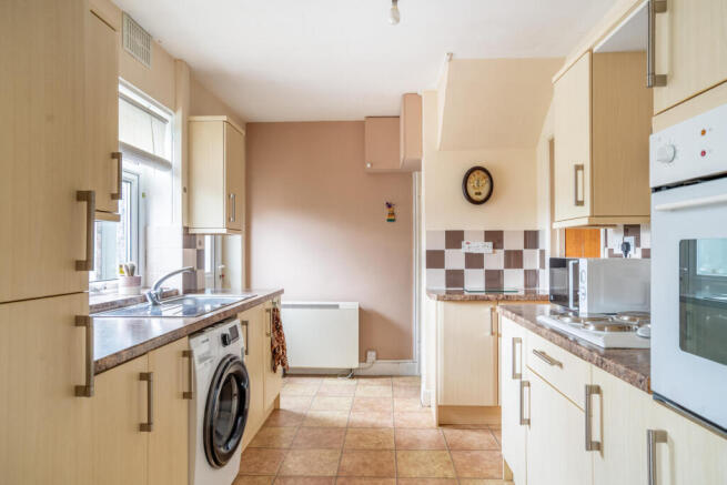 3 bed Terraced for sale Image 4