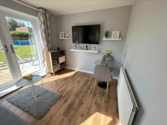 Snug/Dining room