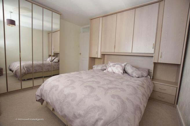 6 Rosebank