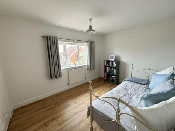 BEDROOM (REAR)