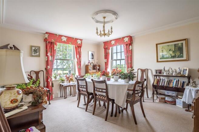 4 bed Detached for sale Image 8