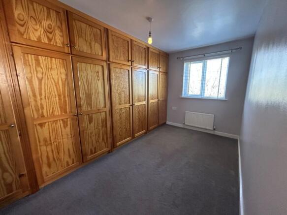 3 bed Semi-Detached to rent Image 11