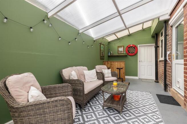 3 bed Semi-Detached for sale Image 10