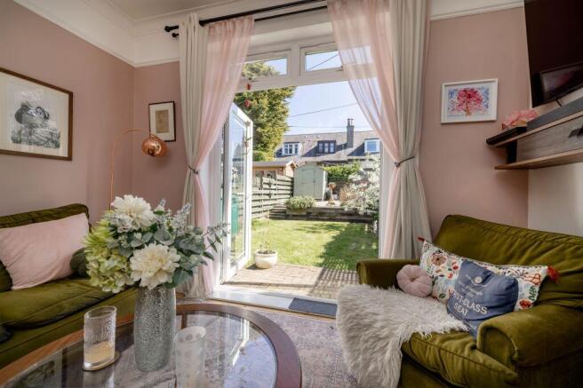 17 Cowan Road, Edinburgh, EH111RL photo 4