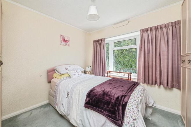 2 bed Park Home for sale Image 12