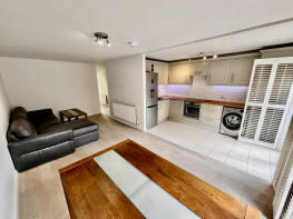 26, St Georges Square, London E14 8DL