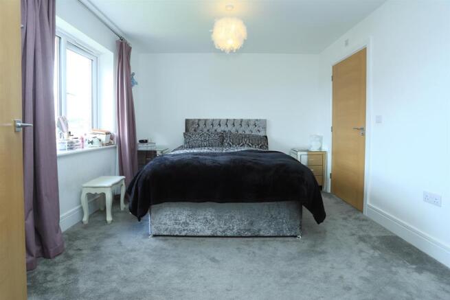 bed 2.JPG