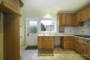 35, Abbots Garth, Seamer, Scarborough YO12 4QN