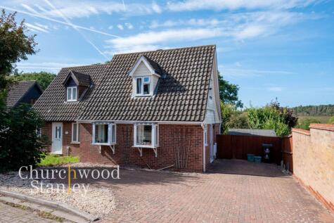 Hughes Stanton Way, Lawford, CO11